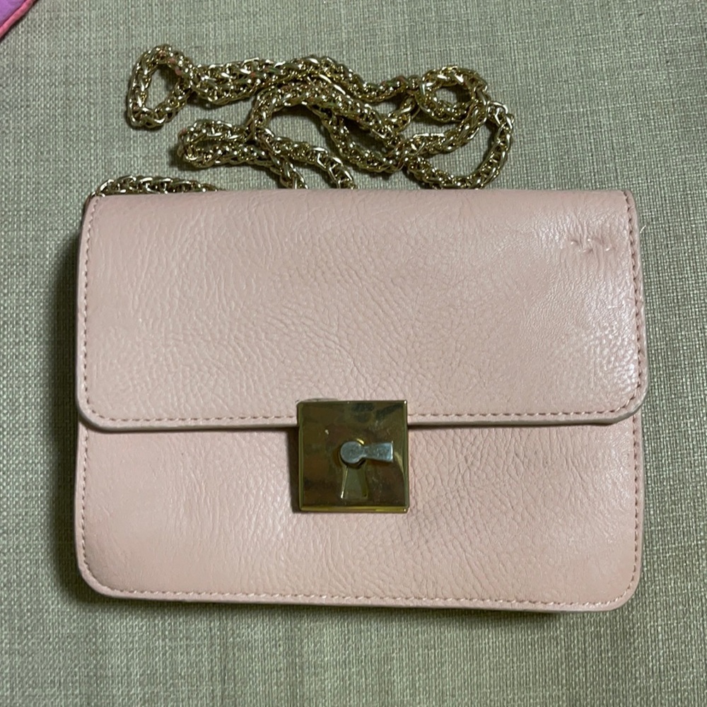 Forever 21 Pink, crossbody handbag! Super Cute!!!